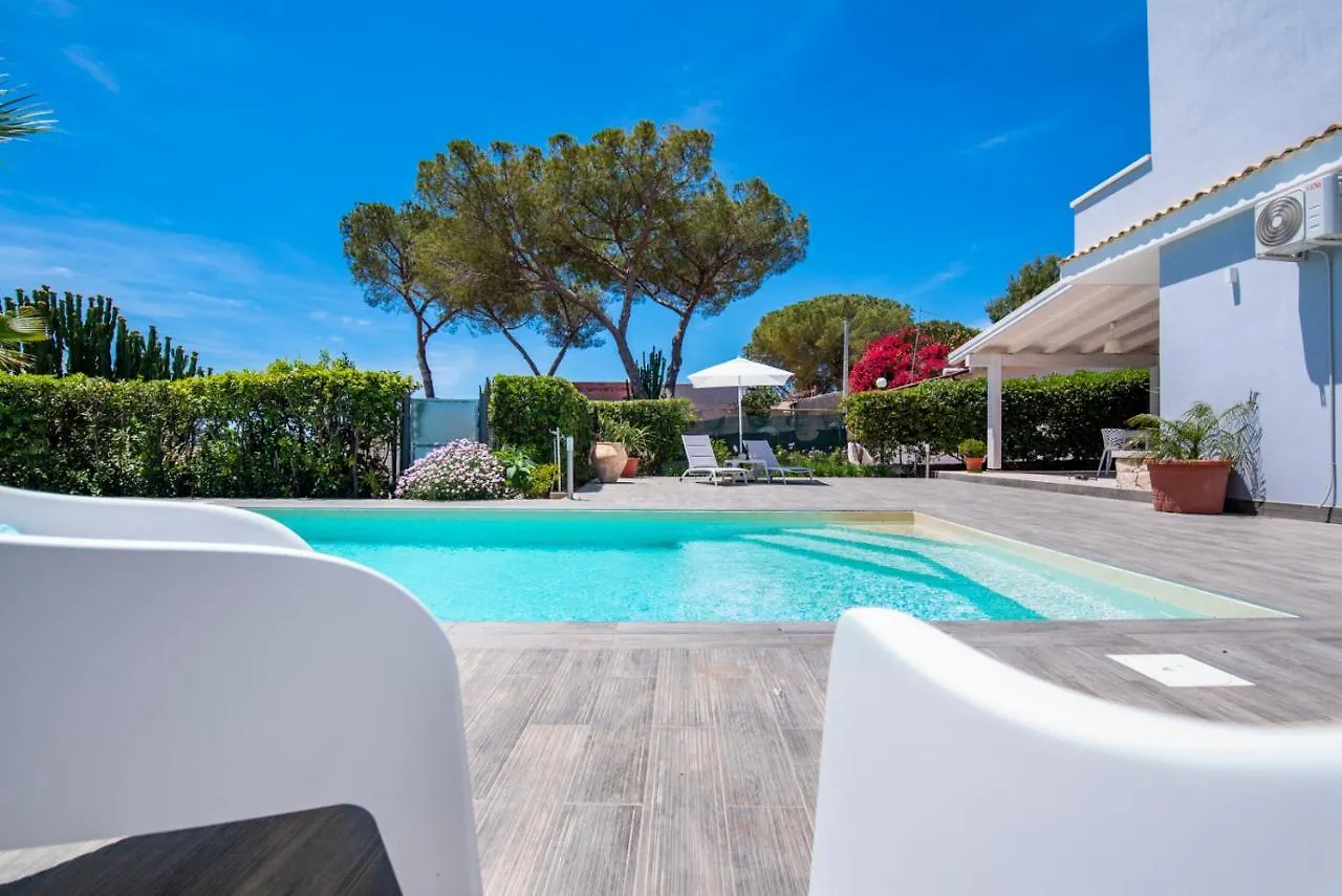 Villa Lucilla Charming House - Fontane Bianche