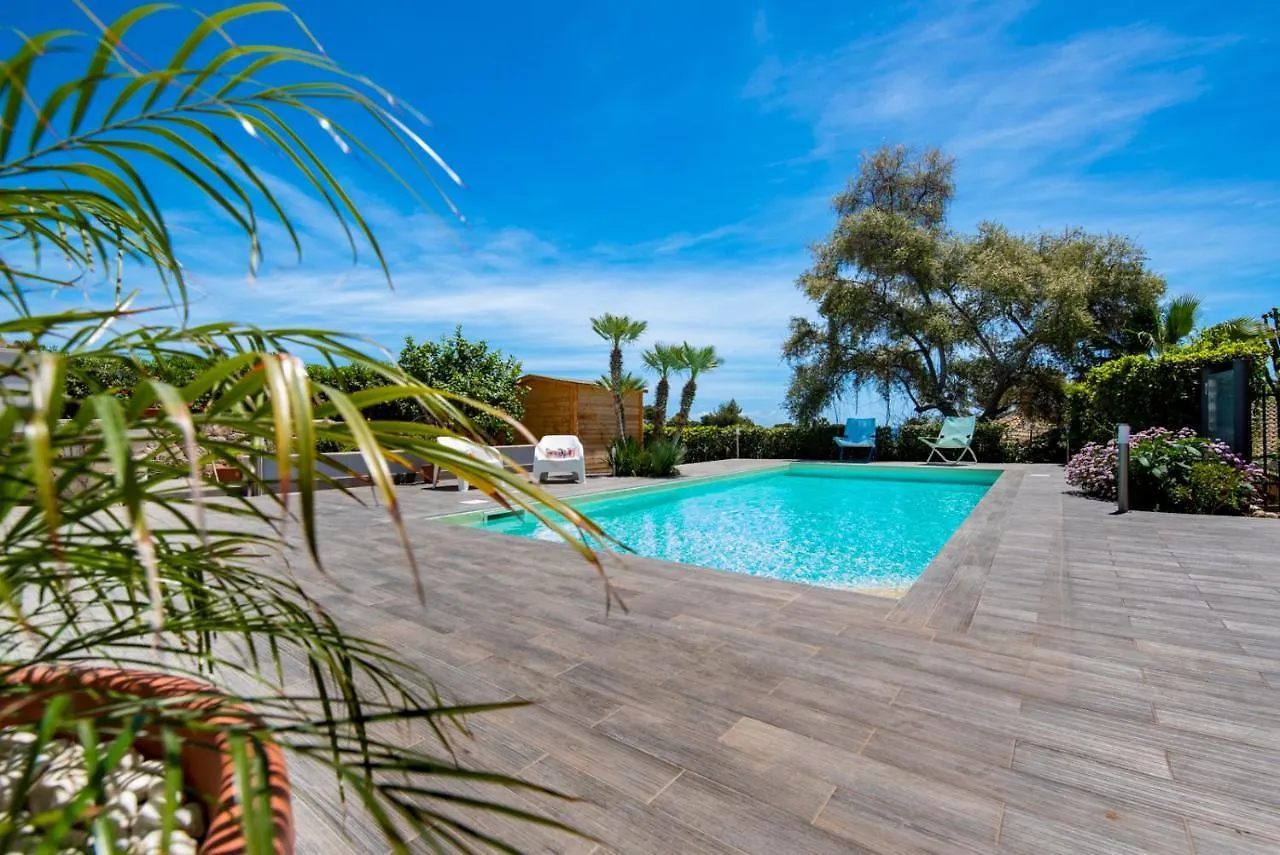 Villa Lucilla Charming House - Fontane Bianche