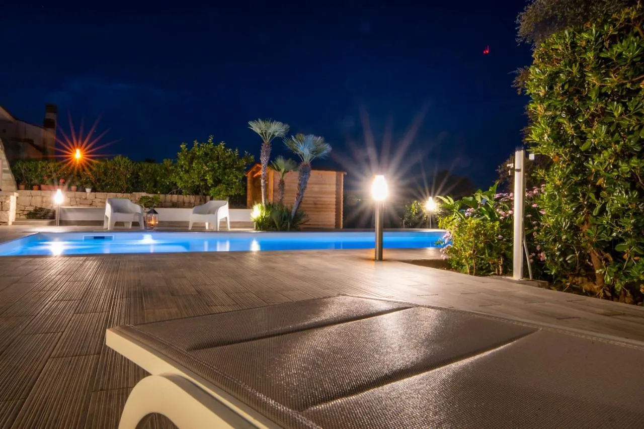 Villa Lucilla Charming House - Fontane Bianche