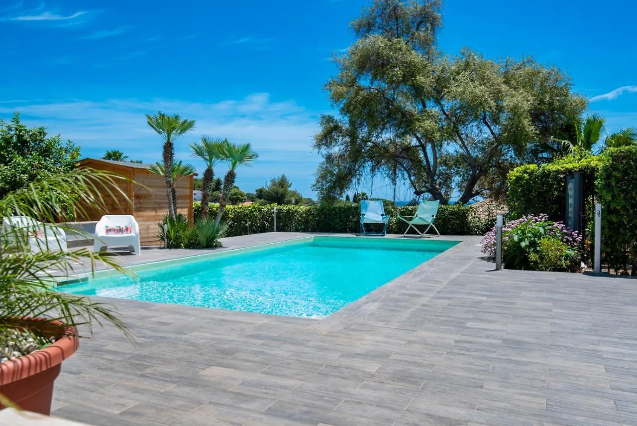 Holiday home Villa Lucilla Charming House - Fontane Bianche
