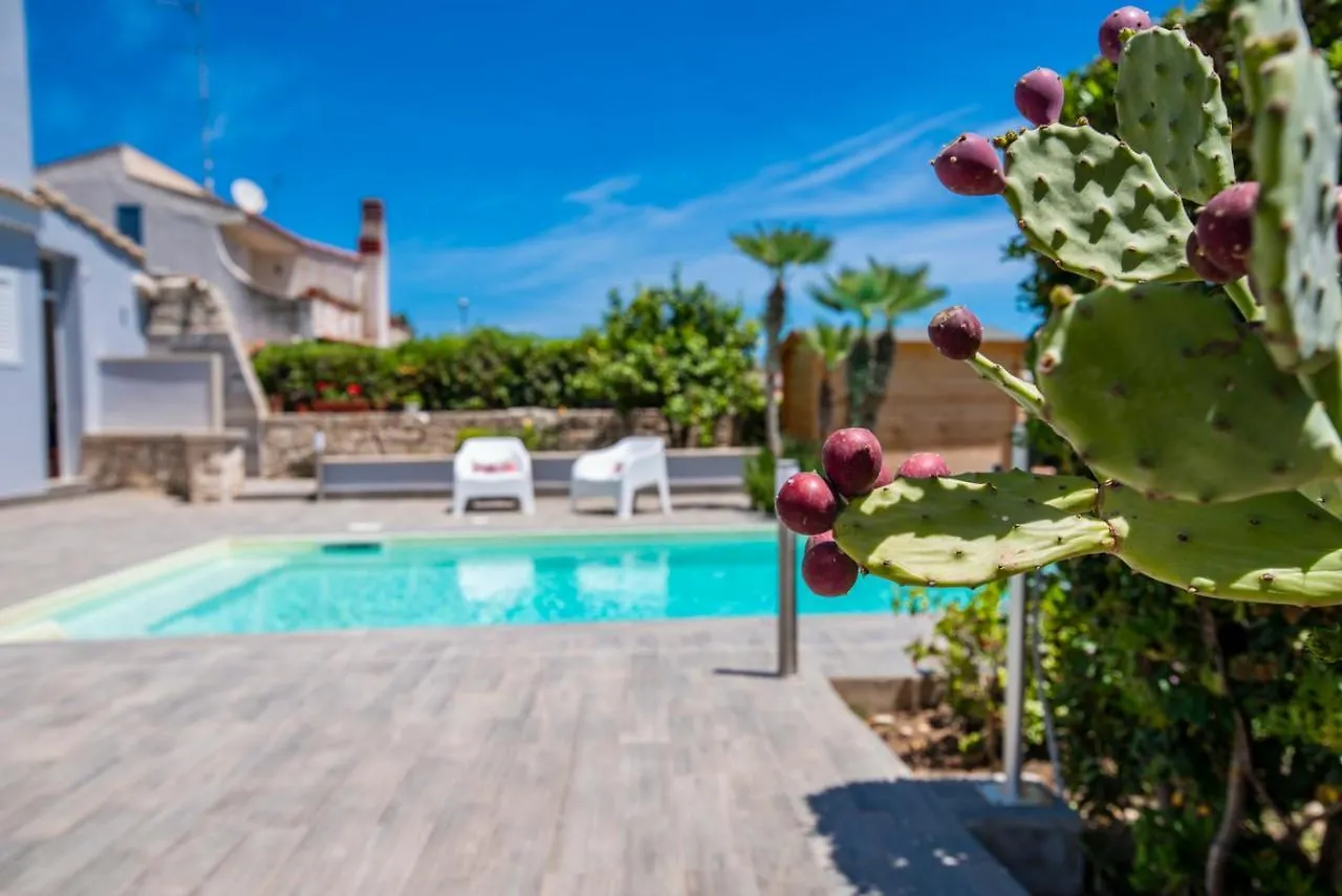 Villa Lucilla Charming House - Fontane Bianche Holiday home