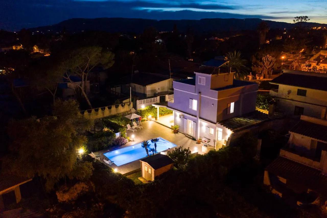 Villa Lucilla Charming House - Fontane Bianche contacts